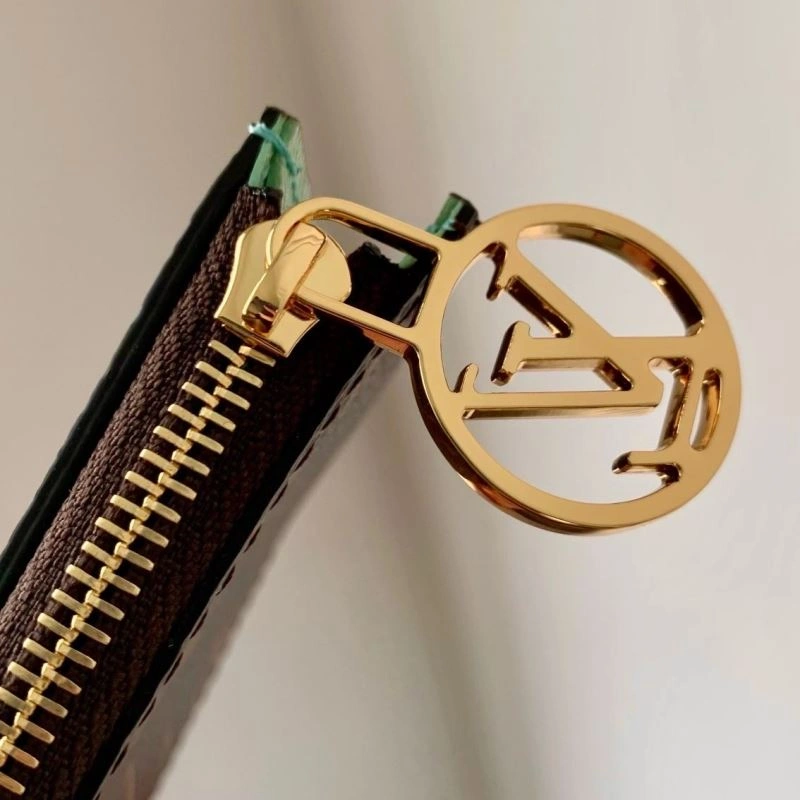 LV Wallets 4048H-0182