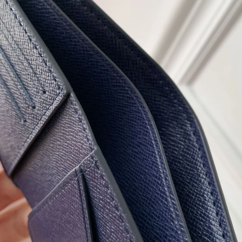 LV Wallets 4048H-0184