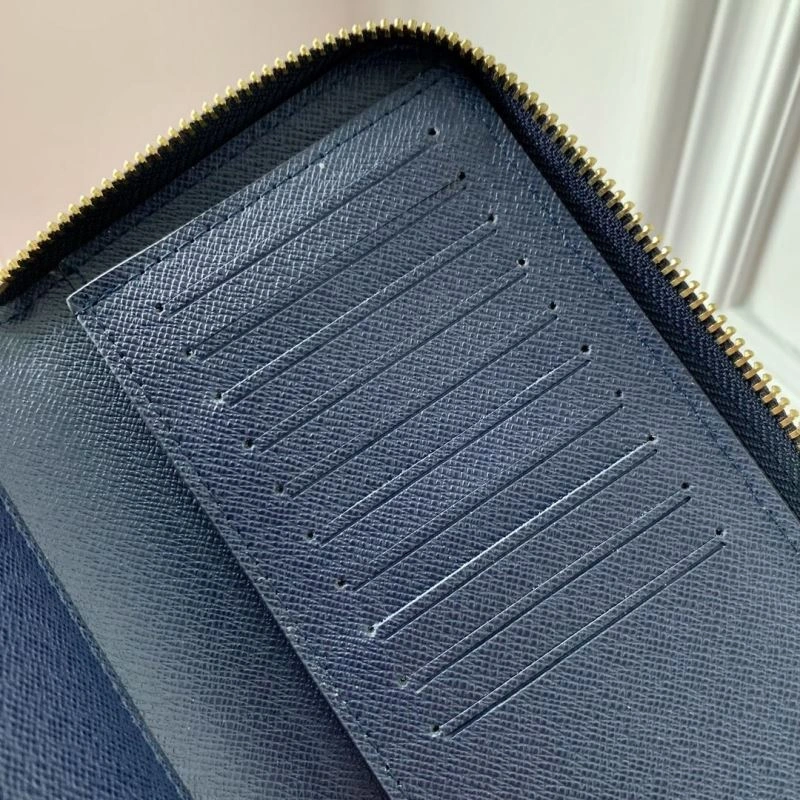 LV Wallets 4048H-0186