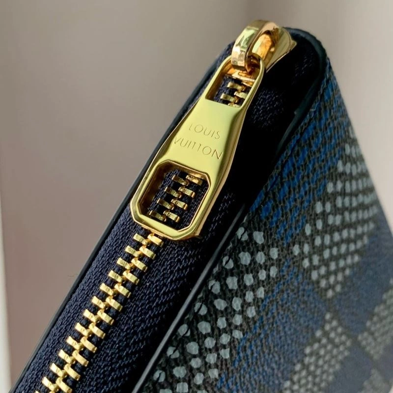 LV Wallets 4048H-0186