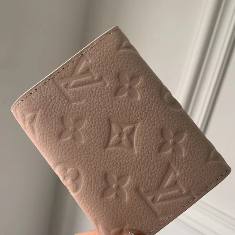 LV Wallets 4048H-0210