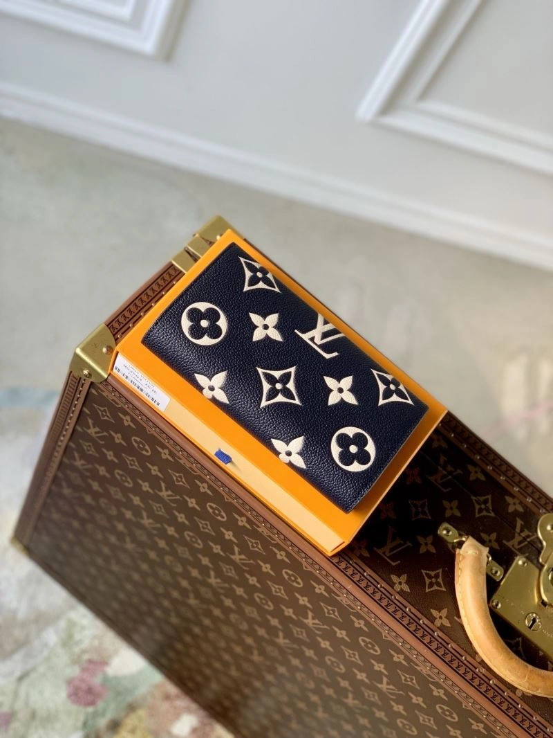 LV Wallets 4048H-0227