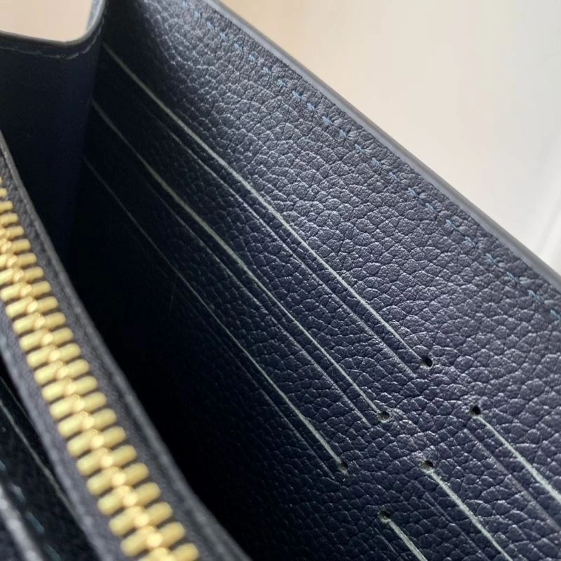 LV Wallets 4048H-0231