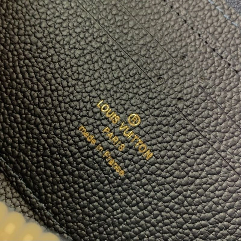 LV Wallets 4048H-0231