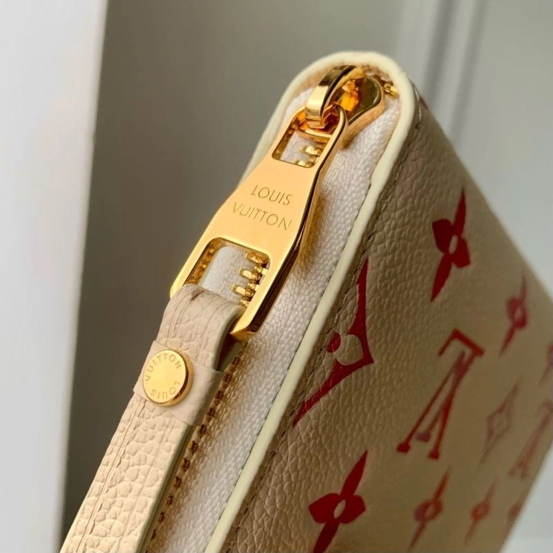 LV Wallets 4048H-0256