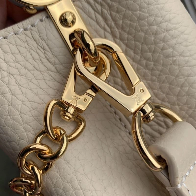 LV Capucines Bags 4048H-0262