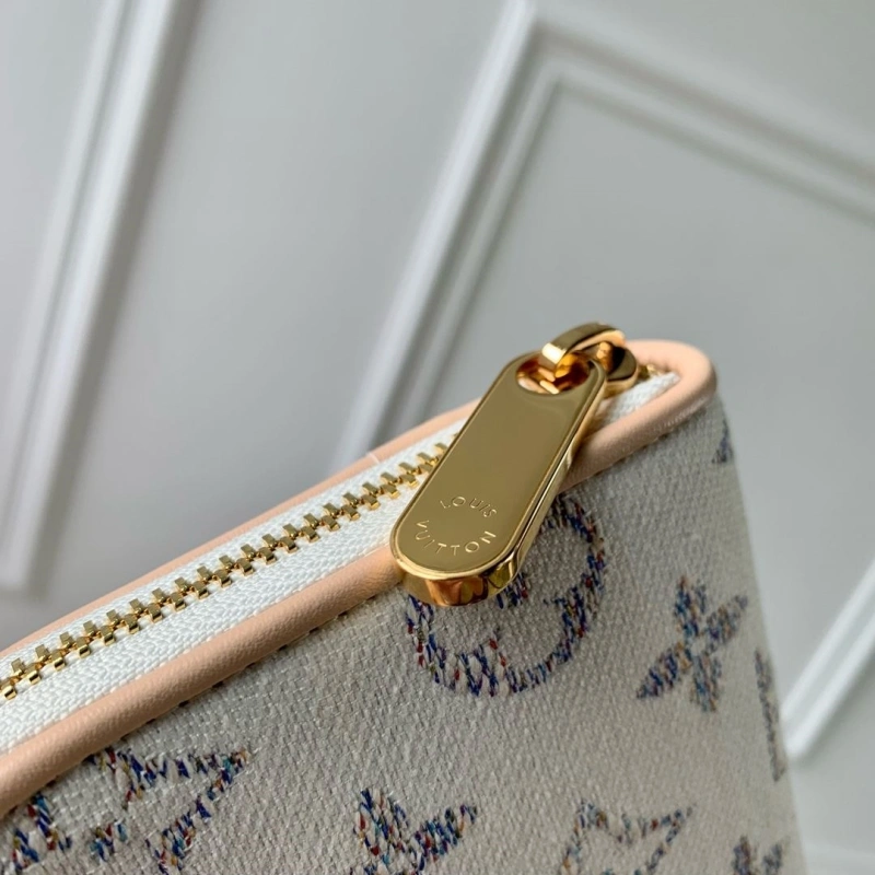 LV Wallets 4048I-0012