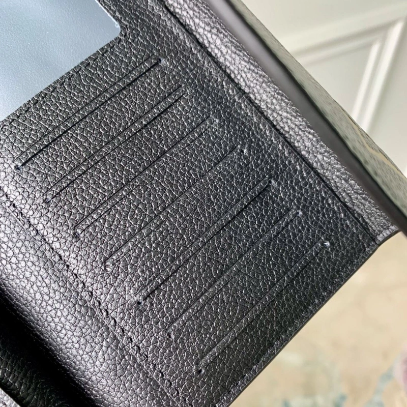 LV Wallets 4048I-0055