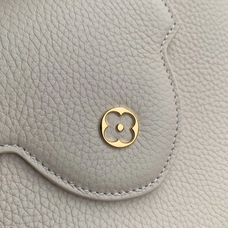 LV Capucines Bags 4048I-0089