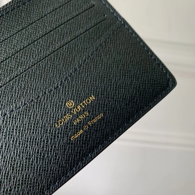 LV Wallets 4048I-0096