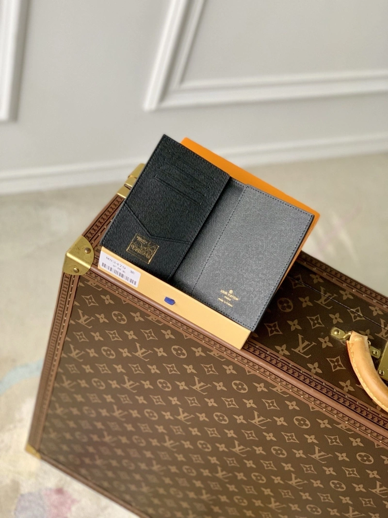 LV Wallets 4048I-0097
