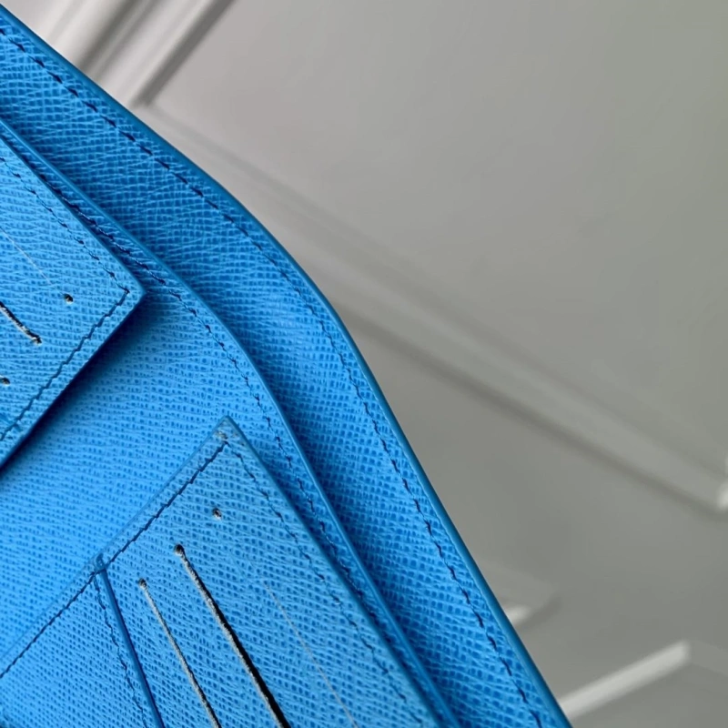 LV Wallets 4048I-0098