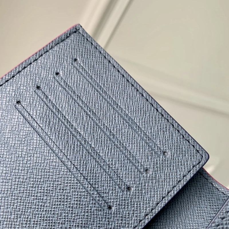 LV Wallets 4048I-0102