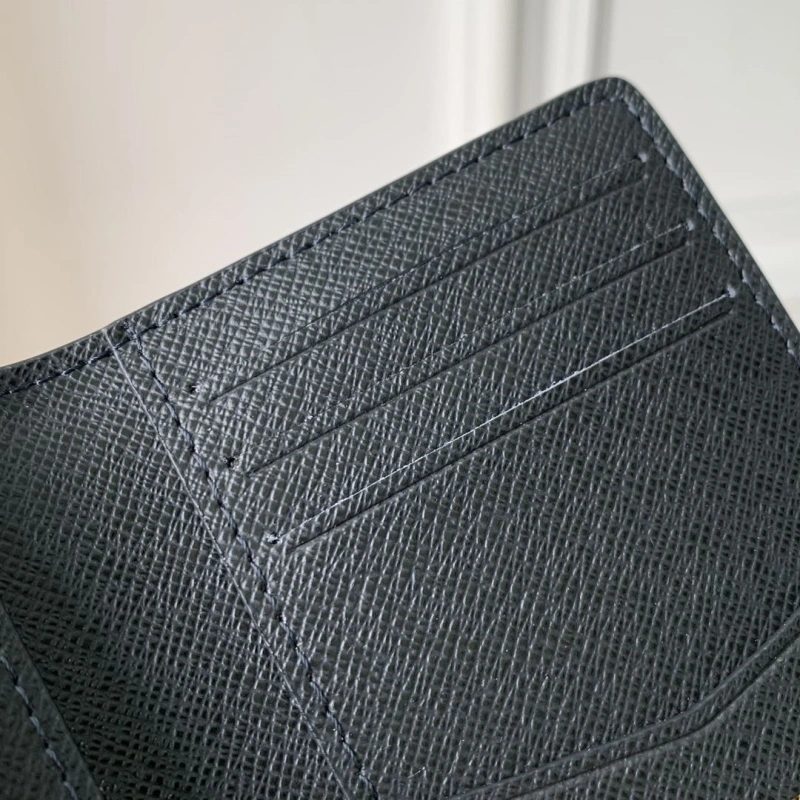 LV Wallets 4048I-0103