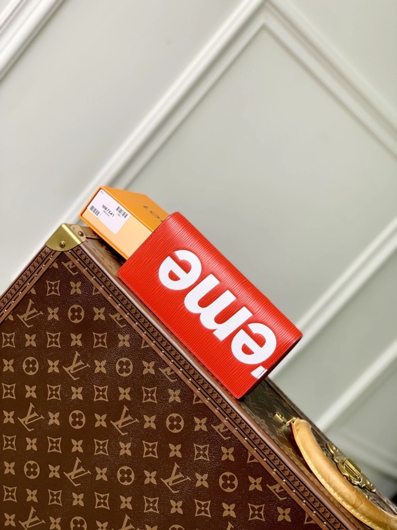 LV Wallets 4048I-0121
