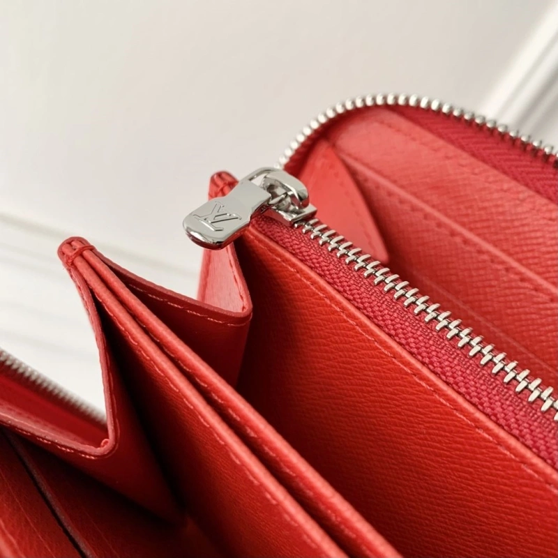 LV Wallets 4048I-0122