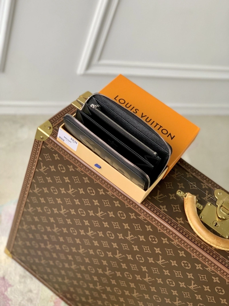 LV Wallets 4048I-0126
