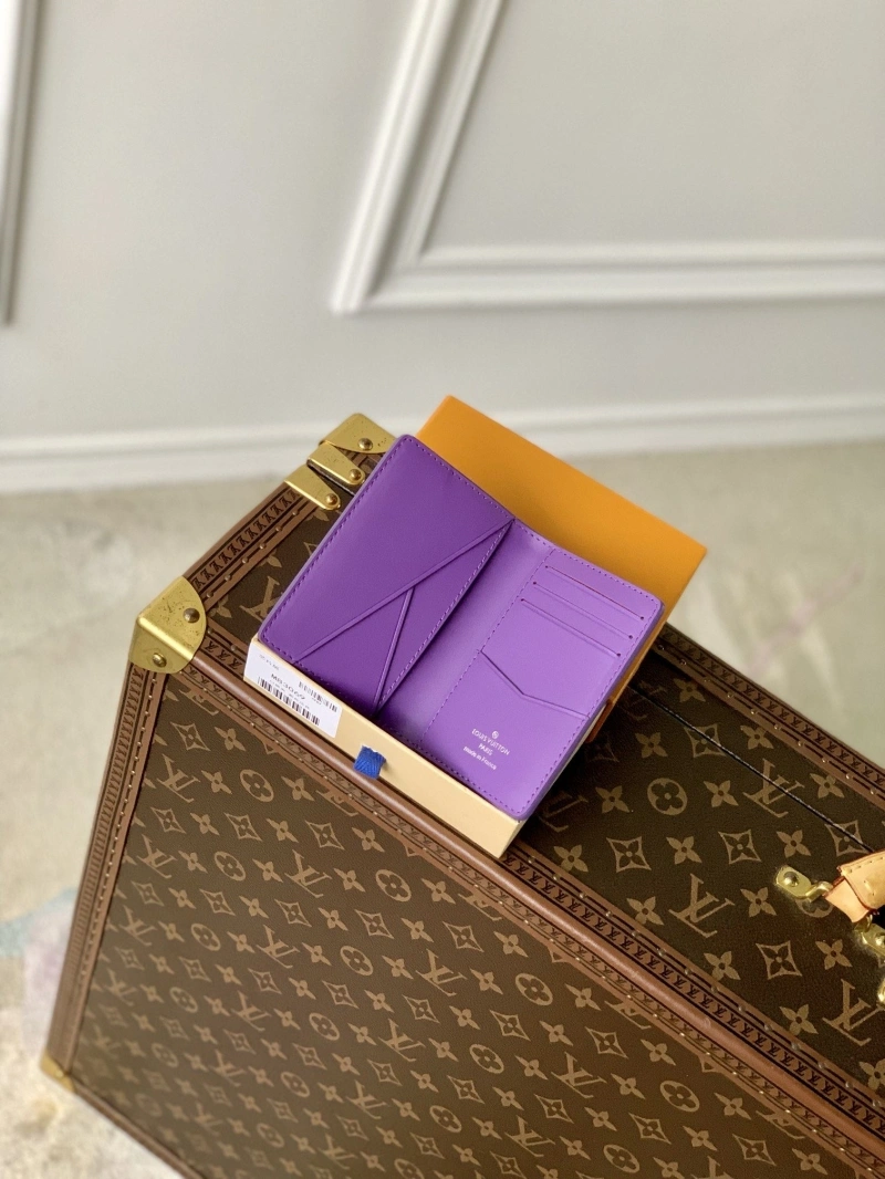 LV Wallets 4048I-0128