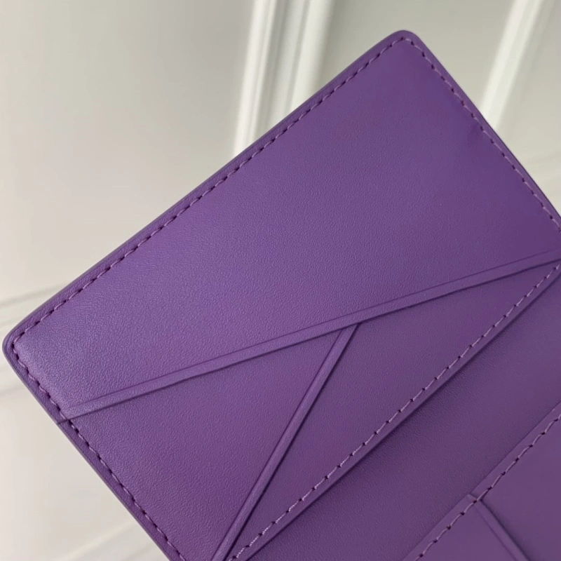 LV Wallets 4048I-0128