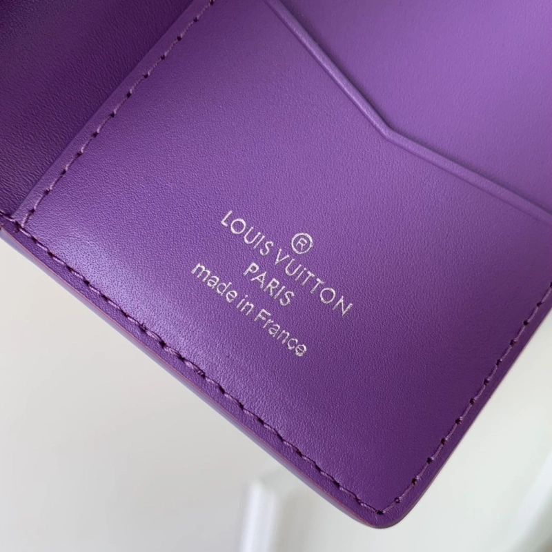 LV Wallets 4048I-0128