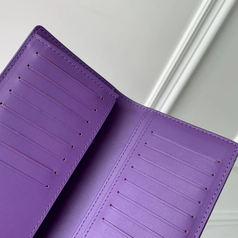 LV Wallets 4048I-0130