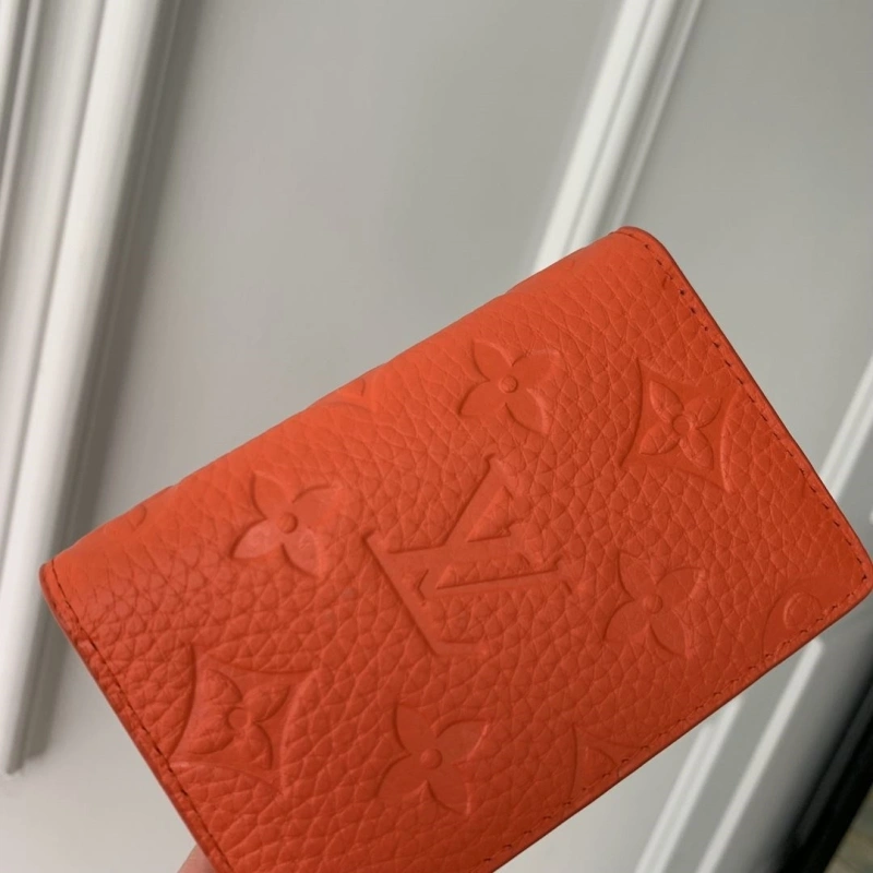 LV Wallets 4048I-0132