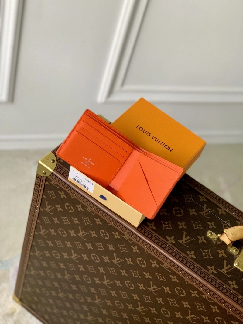 LV Wallets 4048I-0133