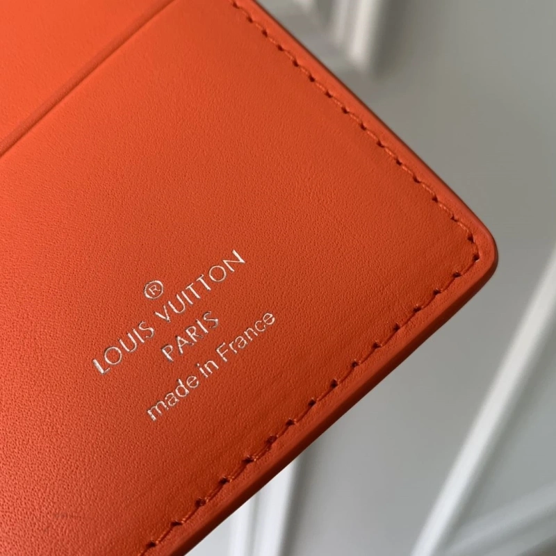 LV Wallets 4048I-0134