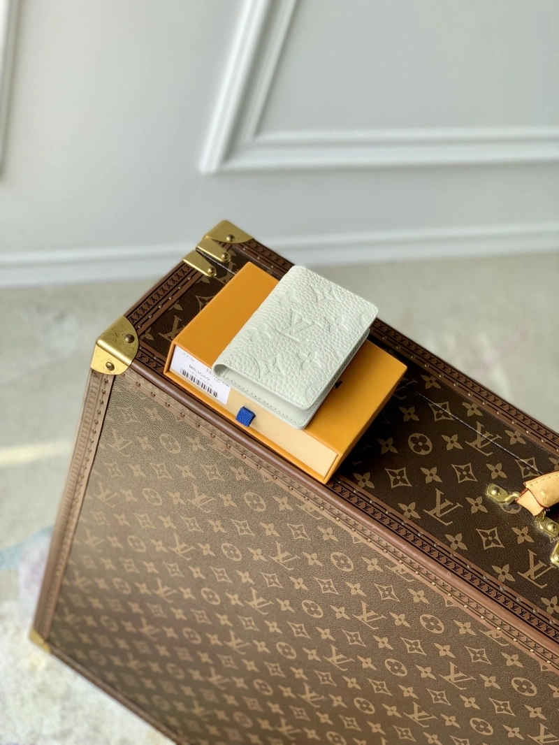 LV Wallets 4048I-0136