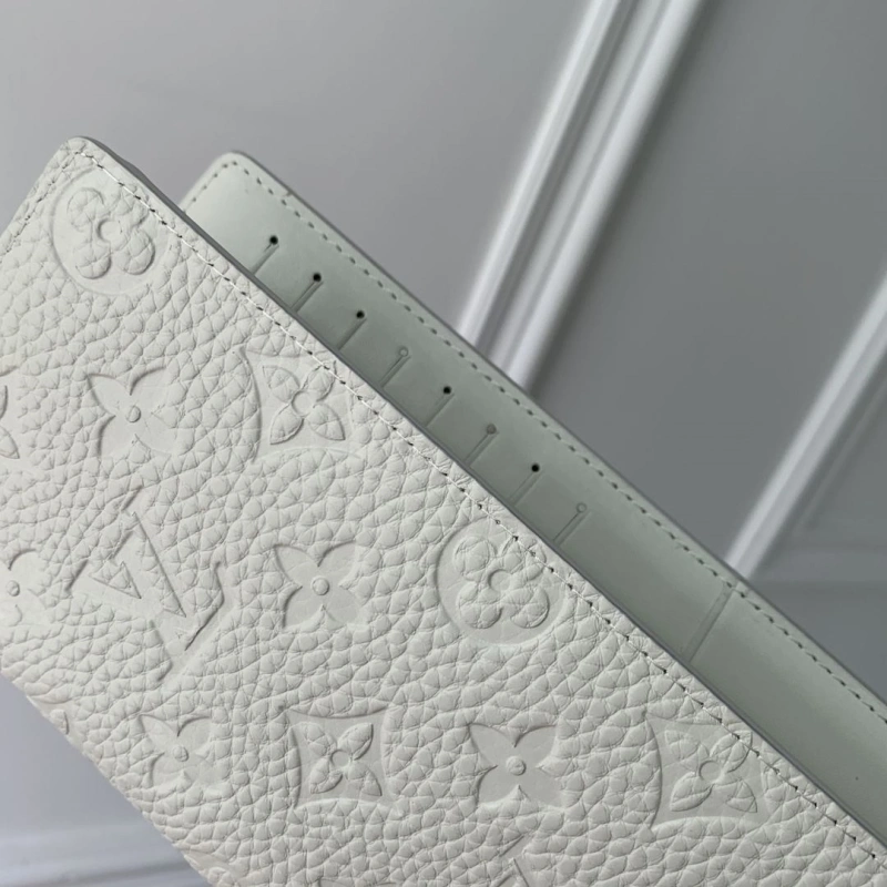 LV Wallets 4048I-0138