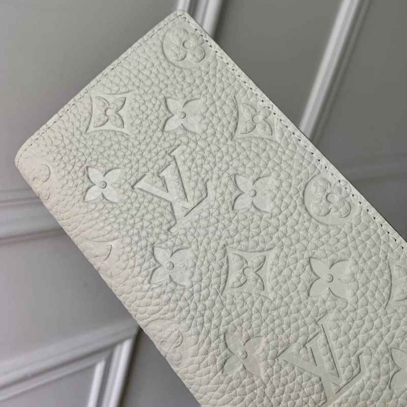 LV Wallets 4048I-0138