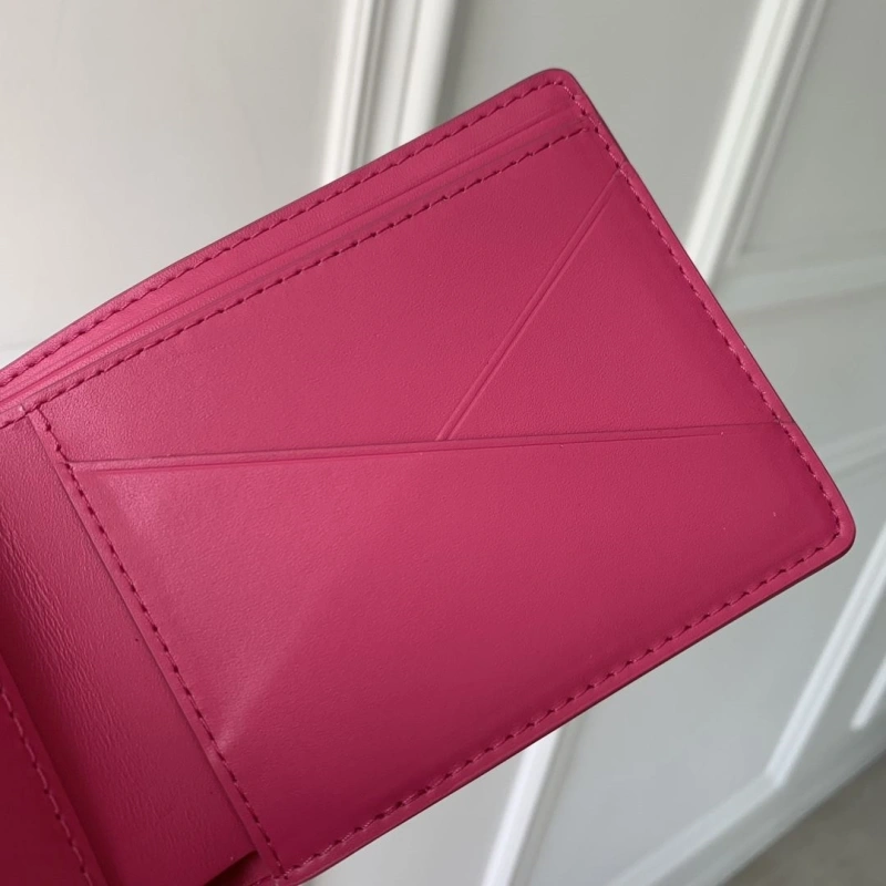 LV Wallets 4048I-0141