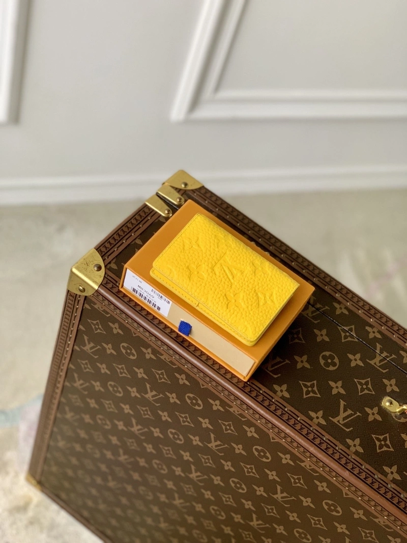LV Wallets 4048I-0144
