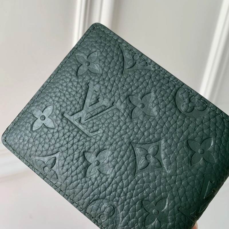 LV Wallets 4048I-0149