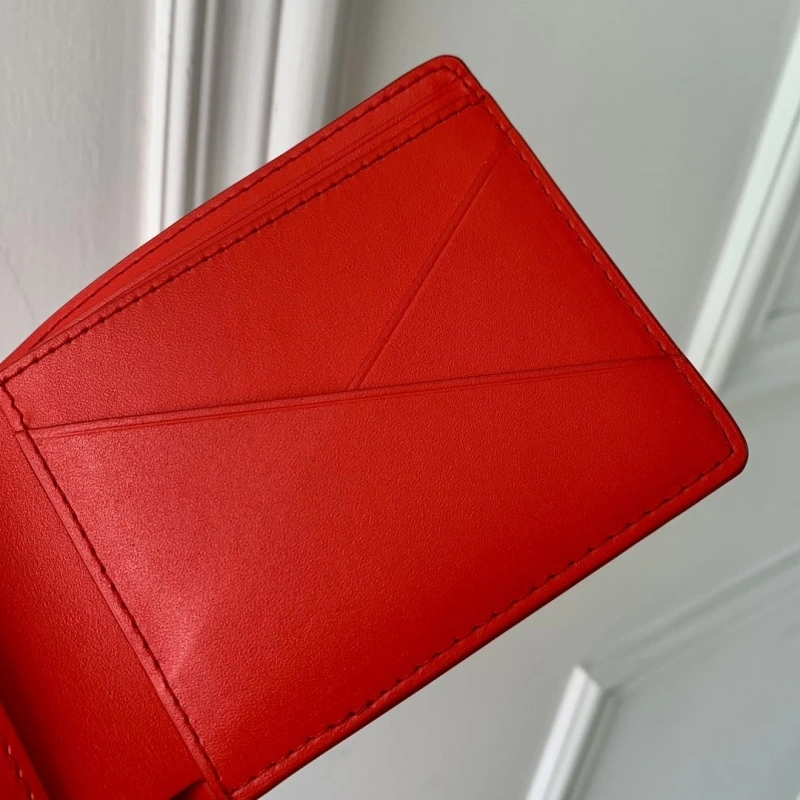 LV Wallets 4048I-0153