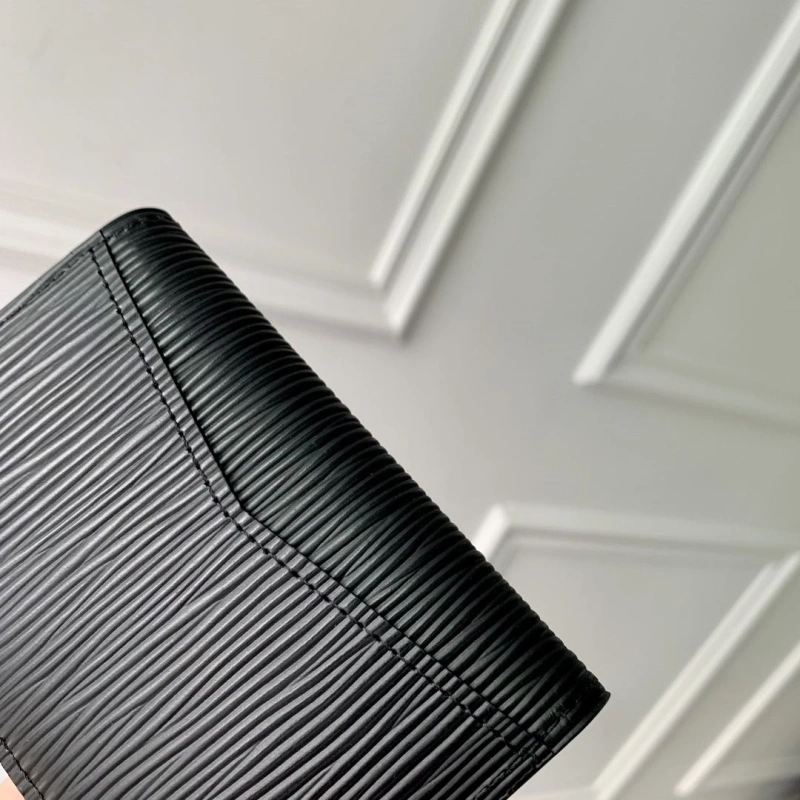 LV Wallets 4048I-0169