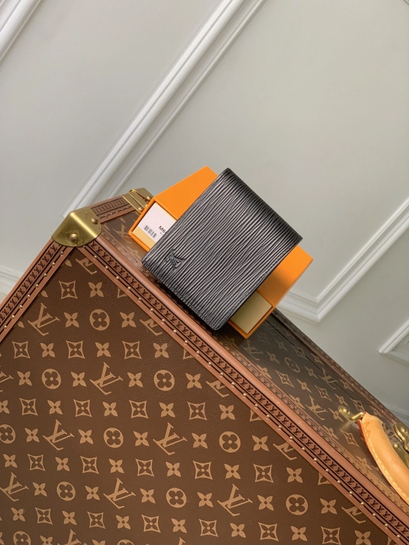 LV Wallets 4048I-0170