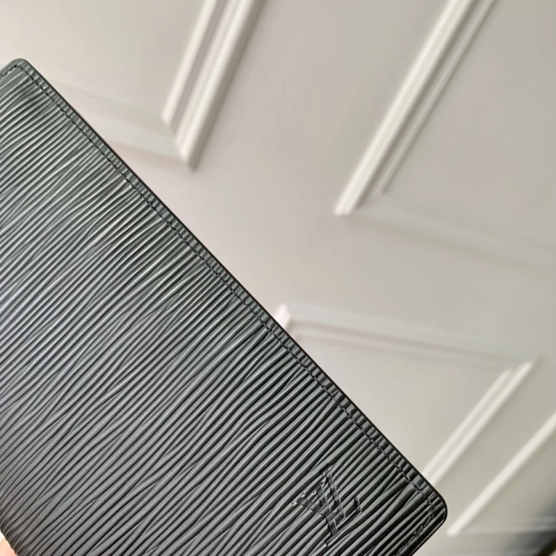 LV Wallets 4048I-0171