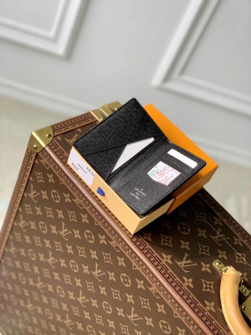 LV Wallets 4048I-0174