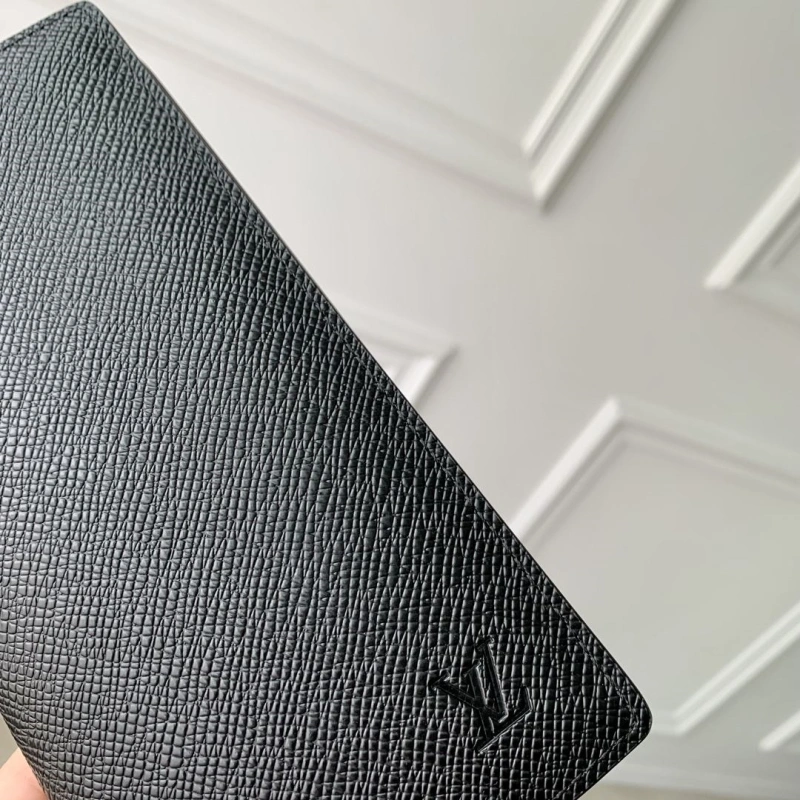 LV Wallets 4048I-0176