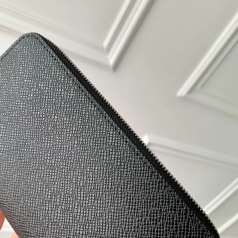 LV Wallets 4048I-0177