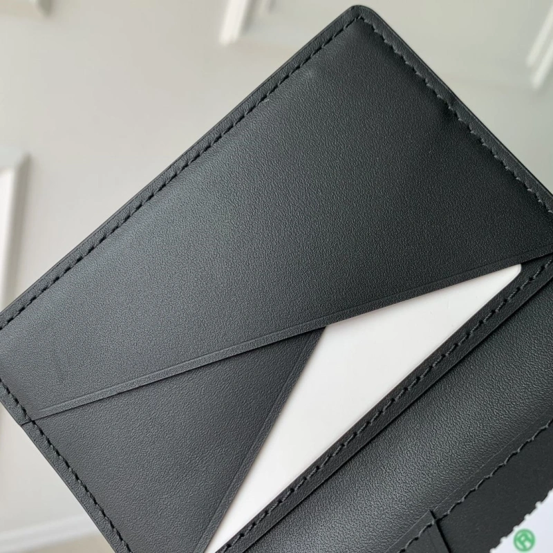LV Wallets 4048I-0179