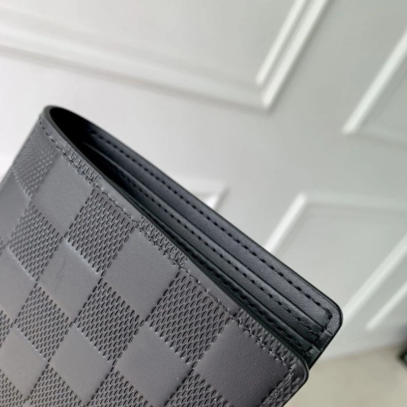 LV Wallets 4048I-0180