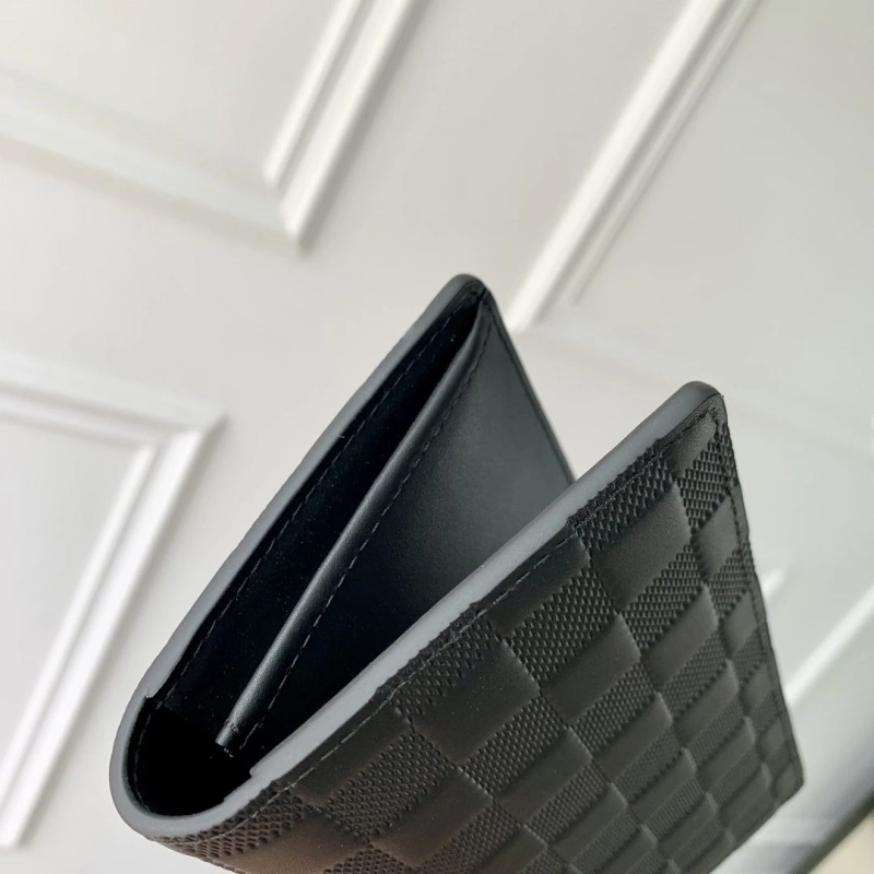 LV Wallets 4048I-0181
