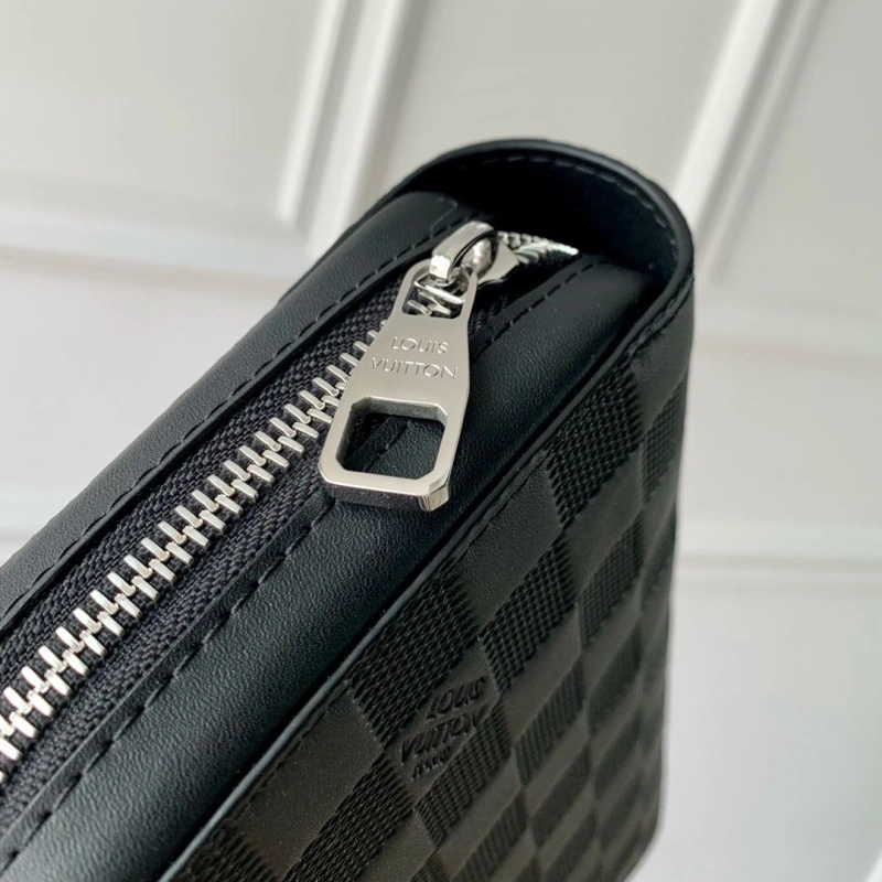 LV Wallets 4048I-0183