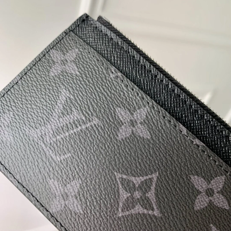LV Wallets 4048I-0185