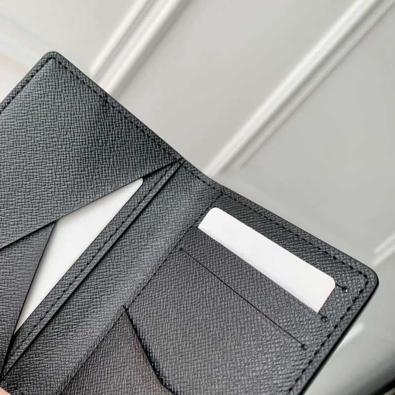 LV Wallets 4048I-0186