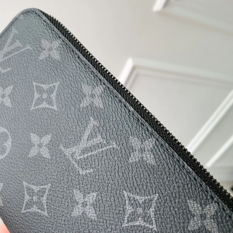 LV Wallets 4048I-0189