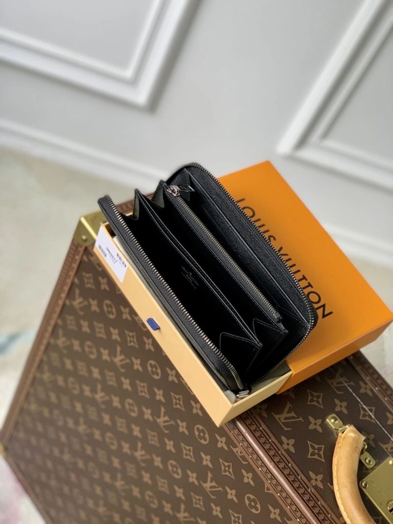 LV Wallets 4048I-0189