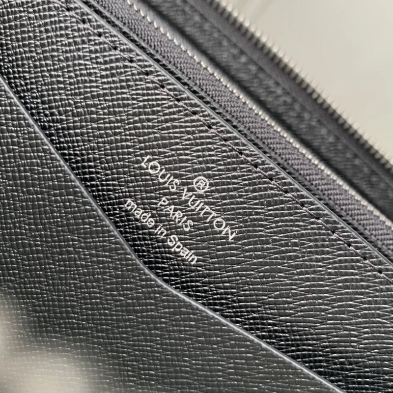LV Wallets 4048I-0191